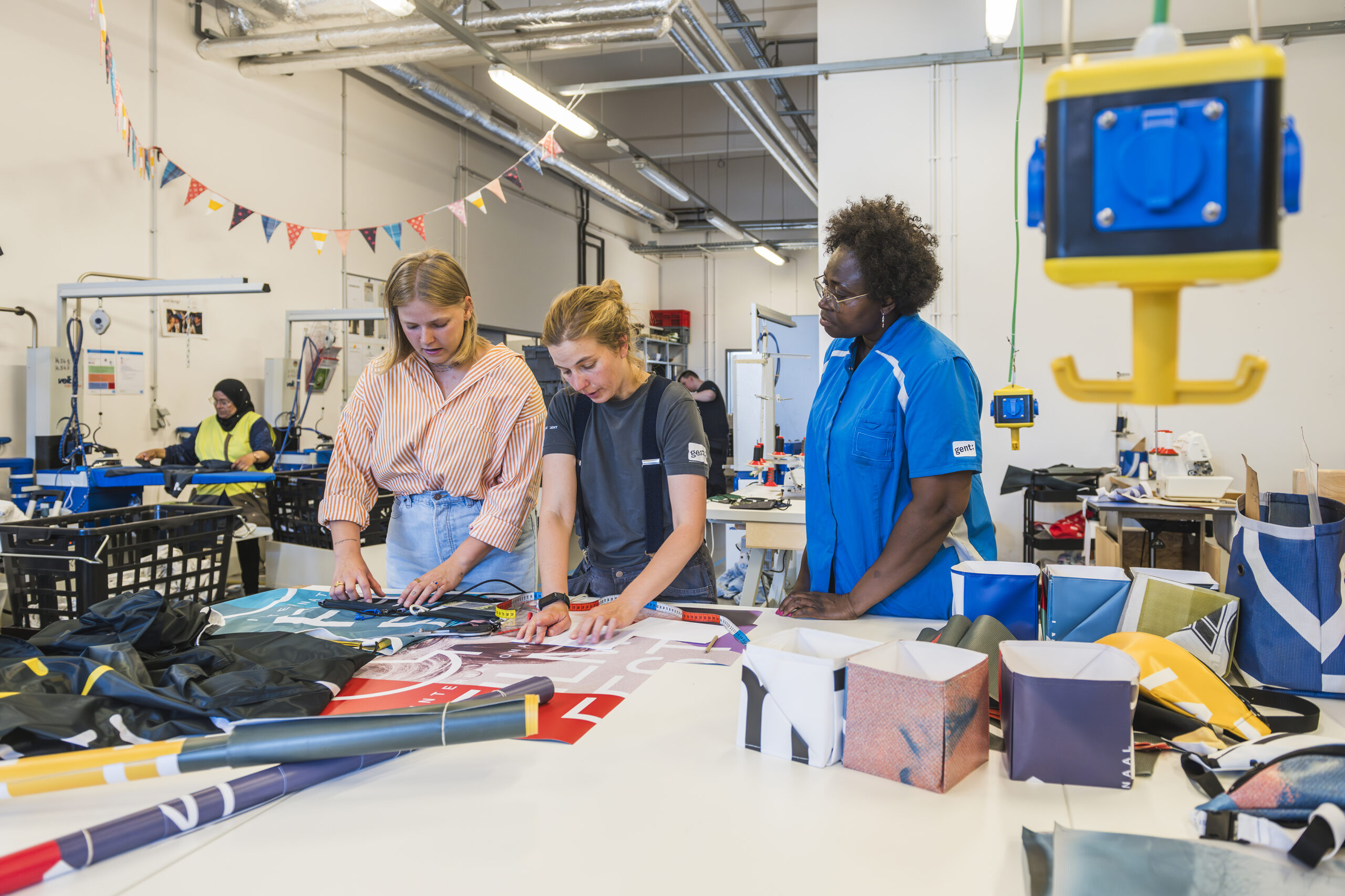 Made Designed By Dbse VOLMAAKT